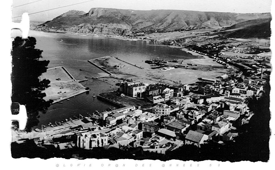 MERS EL KEBIR 1960 LA RADE ET SAINTE CLOTILDE.jpg